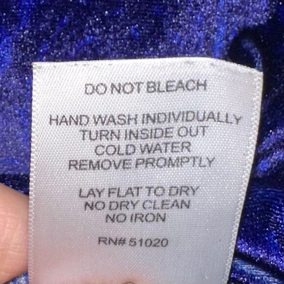 Rebel Athletics Youth Purple Printed Stretch Velvet Cheer Crop Top Size YL - Picture 7 of 10